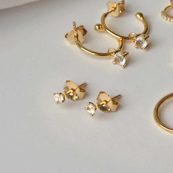 murkani 3mm studs yellow gold white topaz MKMPYE03