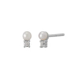 murkani pearl with white topaz studs silver MPSE142