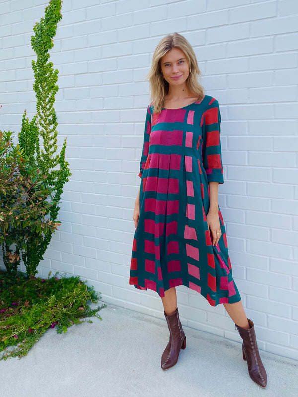 ivy & isabel mia dress pink block print